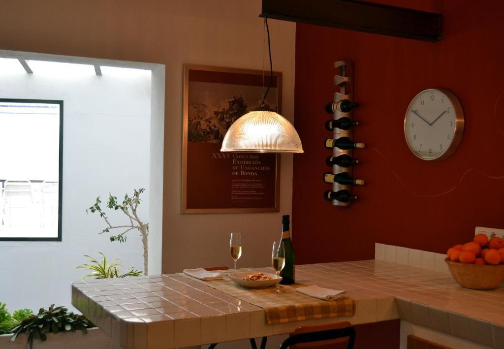 Villa La Roca - A Fusion Of Modern And Typical Andalucian Architecture 몬테코르토 객실 사진